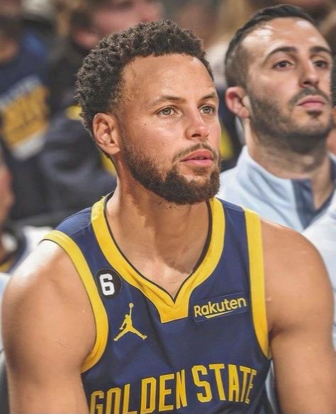 Steph Curry 3, Stephen Curry Wallpaper, Curry Wallpaper, Curry Nba, Stephen Curry Basketball, Jump Training, Stephen Curry Pictures, Curry Warriors, Nba Stephen Curry