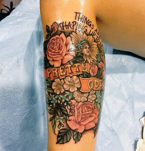 things are shaping up to be pretty. odd. Disco Tattoo, Emo Tattoos, Tattoo Traditional, Panic At The Disco, Top Tattoos, Music Tattoos, Band Tattoo, Panic! At The Disco, Trendy Tattoos