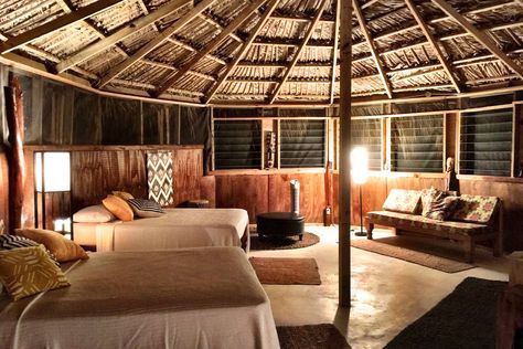 Spacious, private, authentic African Hut with screened porch for your comfort. Great space for families friends, couples, very versatile with refrigerator and it's own bathroom. - Get $25 credit with Airbnb if you sign up with this link http://www.airbnb.com/c/groberts22 African Hut, Screened Patio, Queen Size Beds, Mud Hut, Treasure Beach, Best Bed And Breakfast, Hut House, Tree House Plans, African House