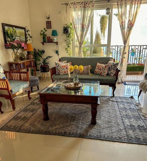 Indian Aesthetic House Decor, Studio Apartment Indian Decor, Aesthetic Indian House Interiors, Old Indian House Aesthetic, Desi Interior, Vintage Indian Home Aesthetic, Flat Makeover, Indian Living Room Decor, 2024 Living Room