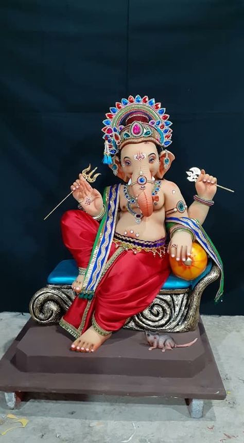 Ganesh Murti Design Ideas 🕉️ | Lord Ganesha Statue | Ganpati Idol Sculpture Inspiration Small Ganpati Murti, Ganesh Murti Design, Bhagwan Ganesh, Ganpati Murti, Ganesha Images, Ganpati Idol, गणपती बाप्पा, Clay Ganesha, Photos Of Ganesha