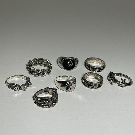 Dice Dragon, Ring Accessories, Jewellery Ring, Ying Yang, Silver Jewellery, Metal Rings, Unique Rings, Metallic Silver, Bundles