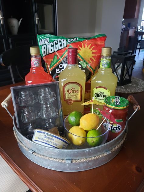 Margarita Basket Ideas For Raffle, Creative Silent Auction Ideas, Margarita Auction Basket Ideas, Beverage Gift Basket, Mason Jar Margaritas, Silent Auction Gift Basket Ideas Alcohol, Margarita Gift Basket Ideas Diy, Margarita Themed Gift Basket, Margarita Raffle Basket Ideas