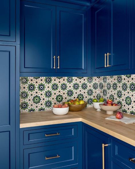 Electric Blue Kitchen Cabinets, Cobalt Blue Backsplash Kitchen, Navy Blue Countertops, Navy And Orange Kitchen, Bright Kitchen Cabinets, Bright Blue Cabinets, Blue And Orange Kitchen, Bright Blue Kitchen, Mosaic Countertop