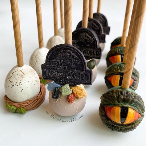 Jurassic Park Dessert Table, Jurassic Park Cake Pops, Jurrasic Park Dessert Table, Jurassic Park Cupcakes, Jurassic World Cake Pops, Jurassic Park Candy Apples, Jurassic Park Treat Table, Dino Cakepops, Cake Pop Dinosaur