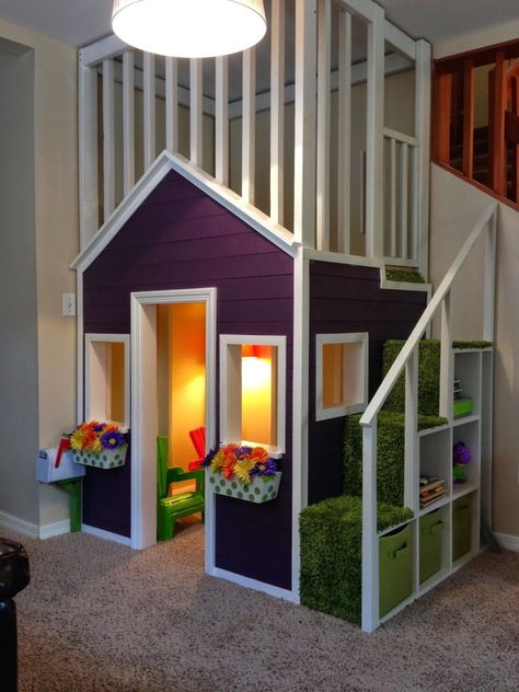 20 Indoor Playhouse Ideas Creating a Whole Little World for Your Kiddos Kids Indoor Playhouse, Playhouse Plans, Indoor Playhouse, Basement Playroom, Build A Playhouse, Upstairs Loft, Playroom Storage, Kids Playhouse, Stair Storage