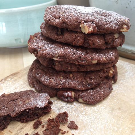 OMS Chocolate Cookies | Overcoming MS Low Fat Baking, Vegan Chocolate Brownies, Vegan Chocolate Cake, Chocolate Cookie Recipes, Delicious Cookie Recipes, Orange Recipes, Chocolate Brownies, Sweets Desserts, Yummy Cookies