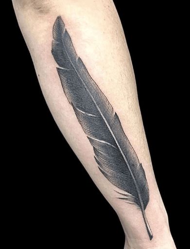 White Feather Tattoos, Feather Tattoo Ankle, Owl Feather Tattoos, Quill Tattoo, Feather Tattoo Ideas, Small Feather Tattoo, Inspire Tattoo, Compass Tattoo Men, Bird Kite