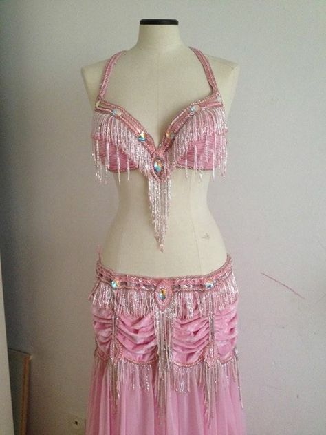 Pink Belly Dance Costume, Bellydance Aesthetic, Belly Dancing Outfit, Belly Dancer Outfits, Oc Fashion, Belly Dancer Costumes, Warrior Outfit, Dancer Costume, Junior Prom