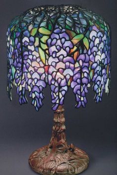 Tiffany Vitray, Art Nouveau Lamps, Tiffany Lighting, Tiffany Style Lamp, Tiffany Lamp, Tiffany Art, Tiffany Stained Glass, Louis Comfort Tiffany, Tiffany Glass