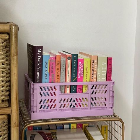 Bookshelf Inspiration, Reading Motivation, Uni Room, Book Titles, Room Deco, Room Inspiration Bedroom, Book Girl, Book Inspiration, Room Aesthetic