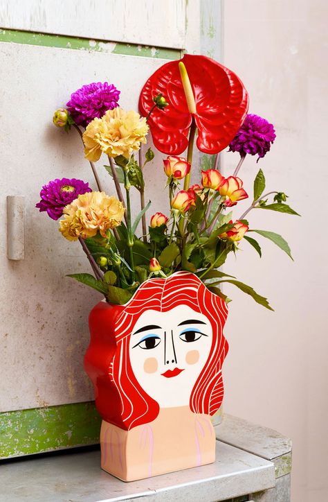 Flower Puns, Funky Vases, Quirky Vases, Dreamy Eyes, Kitsch Kitchen, Face Vase, Quirky Decor, Papel Mache, Whimsical Decor