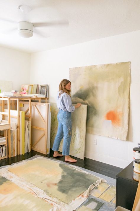 From Freelance Designer to Full-Time Artist: Embracing The Journey of Creative Evolution - Darling Magazine Life As An Artist, Art Studios Aesthetic, Artist In Their Studio, How To Become An Artist, Small Artist Studio, Art Class Aesthetic, Artist In Studio, Artist Office, Garage Art Studio