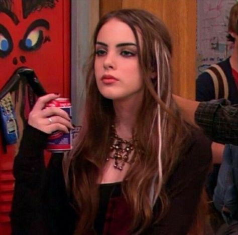 Literally Me Characters Movie, Jade Pfp Victorious, Jade West Brown Hair, Jade West Makeup, Victorious Pfp, Jade West Pfp, Jade West Season 1, Jade West Aesthetic, Jade West Hair