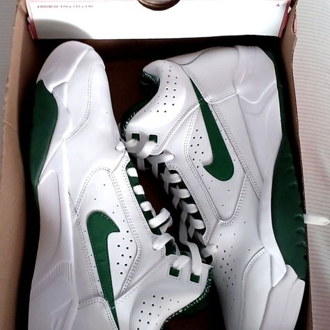 Nike air flight lite mid, size 11, George green Nike Air Flight Lite Mid, George Green, Nike Air Flight, Air Flight, Nike Green, Mid Size, Open Box, Green Colors, Nike Shoes