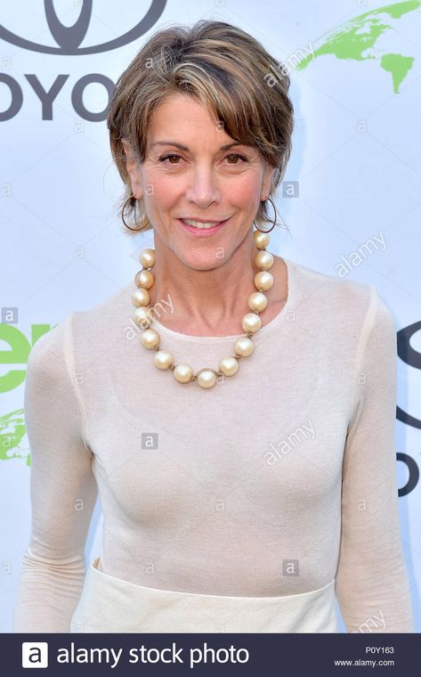 Wendy Malick Short Hair, Wendie Malick Short Hair, Wendy Malick Hairstyles, Wendy Darling Hairstyle, Wendy Haircut Short, Wendy Short Hair, Wendy Malick, Wendy Mclendon Covey, Wendie Malick