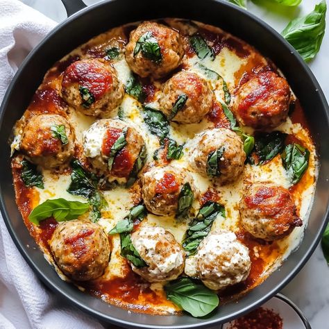 If you’re in the mood for a comforting and flavorful dish that’s both simple to prepare and absolutely delicious, look no further than these Easy Baked Chicken Ricotta Meatballs. These Chicken Ricotta Meatballs, Chicken Ricotta, Carrot Cake Cheesecake Recipe, Ricotta Meatballs, Peach Pound Cakes, Chicken With Italian Seasoning, Easy Carrot Cake, Cheese Spaghetti, Meatball Ingredients