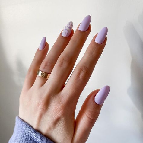 Lavender Square Nail Designs, Short Oval Purple Nails, Lavender Haze Nails, Light Purple Nails, Girly Acrylic, Graduation Nails, Lavender Nails, Girly Acrylic Nails, Lavender Dresses