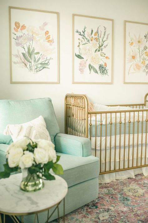 Nursery Room Diy, Botanical Nursery, Crib Wall, Baby Nursery Inspiration, Girl Nursery Themes, Baby Room Themes, Toddler Girl Room, Nursery Closet