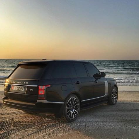 Range Rover Vogue Autobiography, Baddie Cars, Iphone Wallpaper Planets, Wallpapers Cars, Most Luxurious Car, Cars Tattoo, Tattoo Car, Quotes Car, Luxury Cars Range Rover