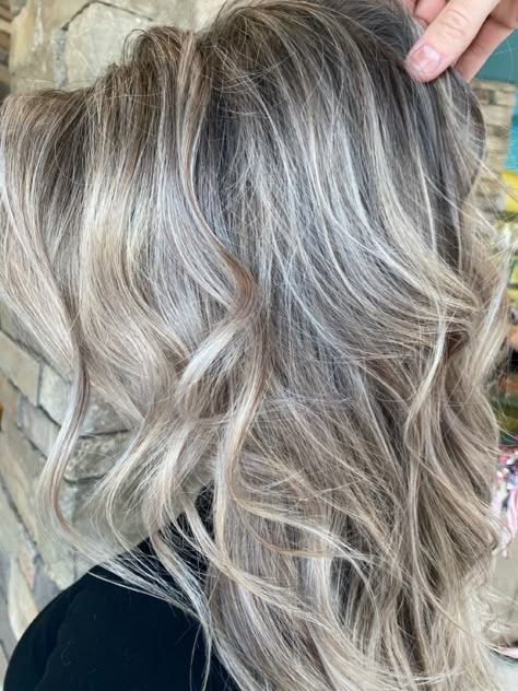 Grey blending foilyage - ash blonde highlights - teasy lights Blonde Hair With Grey Highlights, Ash Blonde Hair With Highlights, Cool Blonde Highlights, Ash Grey Hair, Grey Blending, Gray Highlights, Grey Hairstyles, Grey Blonde Hair, Ash Blonde Hair Colour