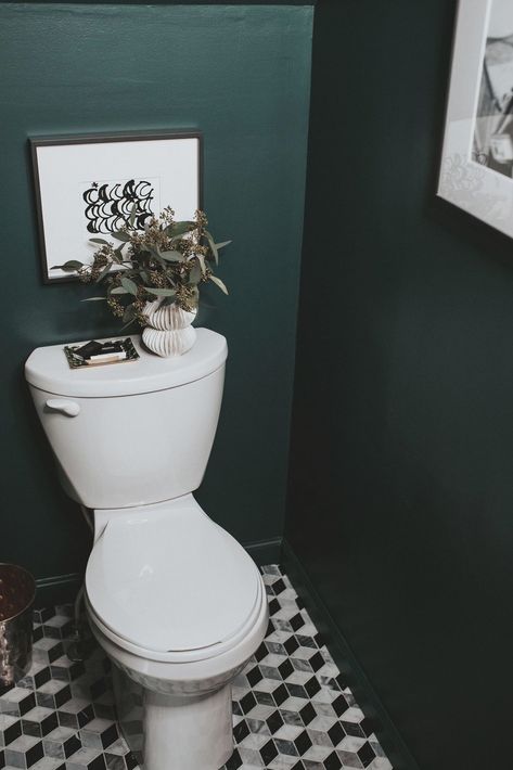 Dark Green Powder Room, Cloakroom Inspiration, Green Powder Room, Wc Inspiration, Green Toilet, Powder Room Renovation, Wc Decoration, Wc Ideas, Dark Green Bathrooms