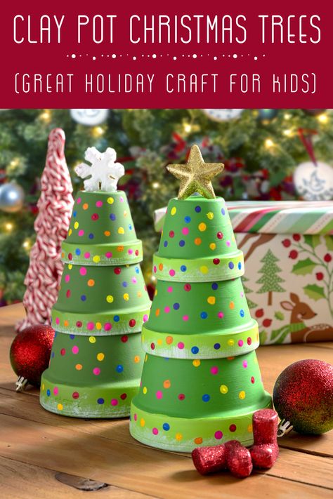 Learn how to make clay pot Christmas trees using simple craft store supplies! Kids will love to make these to add to your holiday decor. Christmas Crafts With Terra Cotta Pots, Flower Pot Christmas Tree, Christmas Crafts With Clay Pots, Small Clay Pot Crafts Christmas Gifts, Terracotta Pot Crafts For Kids, Terra Cotta Pot Christmas Crafts, Christmas Plant Pot Ideas, Christmas Clay Pots Ideas, Easy Diy Christmas Crafts To Sell