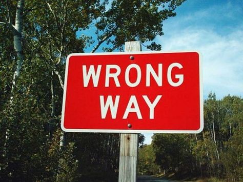 9 GRAMMATICAL MISTAKES THAT INSTANTLY REVEAL PEOPLE'S IGNORANCE - http://www.businessinsider.com/9-common-grammatical-mistakes-2014-5 Wrong Way Sign, Teaching Cursive Writing, Teaching Cursive, Learning Cursive, Grammar Mistakes, Admissions Essay, Natural Parenting, Wrong Turn, Cursive Writing