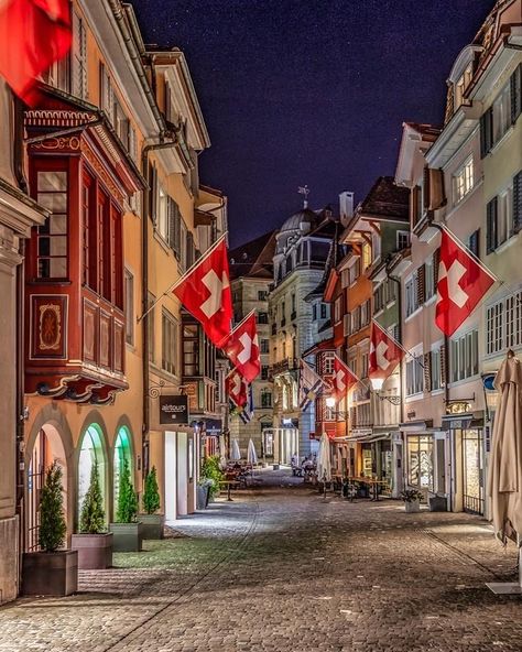 Zurich Aesthetic, Life In Switzerland, Swiss National Day, Zurich Travel, Emo Pfp, Starry Starry Night, In Sha Allah, I Love Myself, Zurich Switzerland