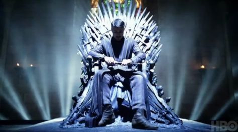 Littlefinger on The Iron Throne - Because he warned you not to trust him Game Of Thrones Joffrey, Sitting On Throne, Lord Baelish, Aiden Gillen, Joffrey Baratheon, Petyr Baelish, Game Of Thrones Series, Aidan Gillen, The Iron Throne