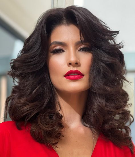 Long Layered Haircut for Thick Wavy Hair Thick Wavy Layered Hair Medium, Layered Hair For Thick Wavy Hair, Long Layered Haircuts Thick Hair, Curly Hair Layered Bob, Hairstyles For Wavy Hair Short, Low Maintenance Haircut For Wavy Hair, Shirt Wavy Hair, Wavy Layered Hair Medium, Thick Coarse Wavy Hair