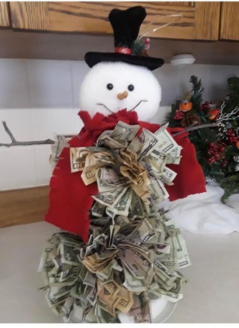 Folded Money Christmas Tree, Fold Money Into Christmas Tree, Make A Money Tree For A Gift, Creative Money Gifts For Christmas Teenagers, Creative Money Gifts For Teenage, Dollar Origami, Money Bouquet, Dollar Bill Origami, Christmas Money