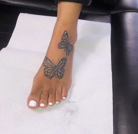 Butterfly Tattoo On Feet For Women, Butterfly Feet Tattoos, Butterfly Tattoo Foot, Pretty Foot Tattoos For Women, Feet Tattoos For Women, Butterfly Foot Tattoo, Cute Foot Tattoos, Cute Ankle Tattoos, Hand Tattoos For Girls