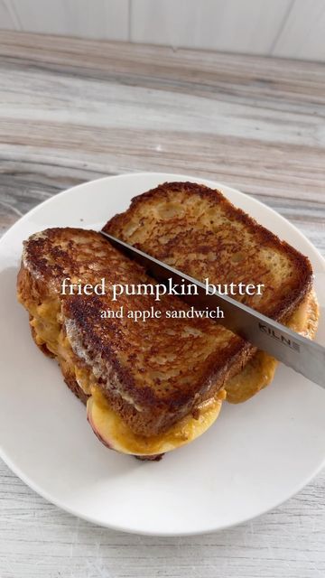 How To Use Pumpkin Butter, Recipes With Pumpkin Butter, Pumpkin Butter Uses, Pumpkin Sandwich, Savory Butter, Cottage Recipes, Pumpkin Peanut Butter, Cottage Meals, Sliced Apple