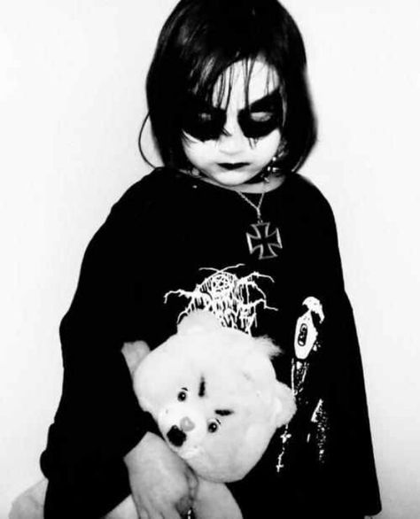 My elder cousin Caprice is Li and Lynn's child. S/he didn't dress this way...much...but that is the attitude. Goth Mom, Corpse Paint, Black Metal Girl, Toddler Modeling, Black Metal Art, Sweetest Thing, Metal Girl, Baby Carriage, Thrash Metal