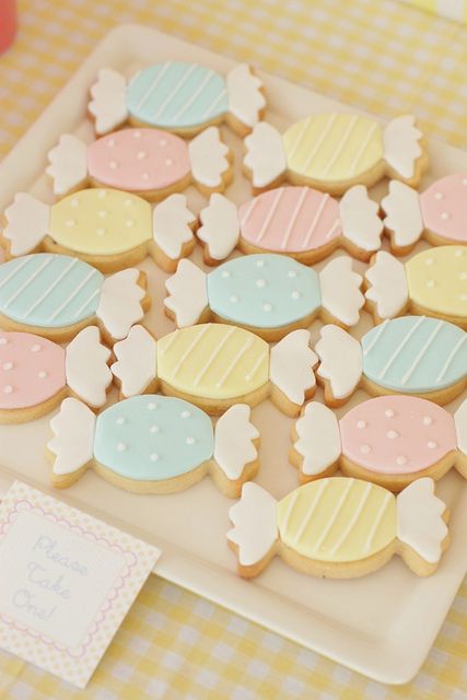 candy! Cookies Cupcake, Dessert Original, Decorate Cookies, Pastel Candy, Num Num, Pretty Cookies, Fancy Cookies, Creative Cookies, Cookie Inspiration