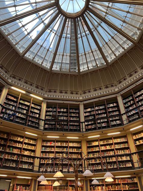 Maughan Library, Study In London, School Edition, College Planning, College Aesthetic, Manifestation Board, Lucky Girl, Law School, Around The Worlds