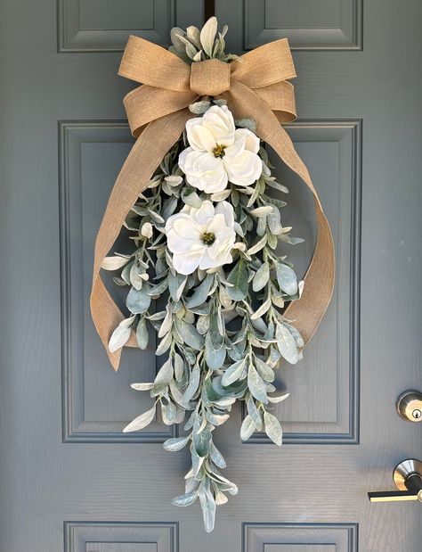 Magnolia Swag Diy, Magnolia Swag, Magnolia Christmas Wreath, Double Door Wreath, Tiny Bouquet, Teacher Wreaths, Diy Wreath Bow, Double Door Wreaths, Floral Door Wreaths