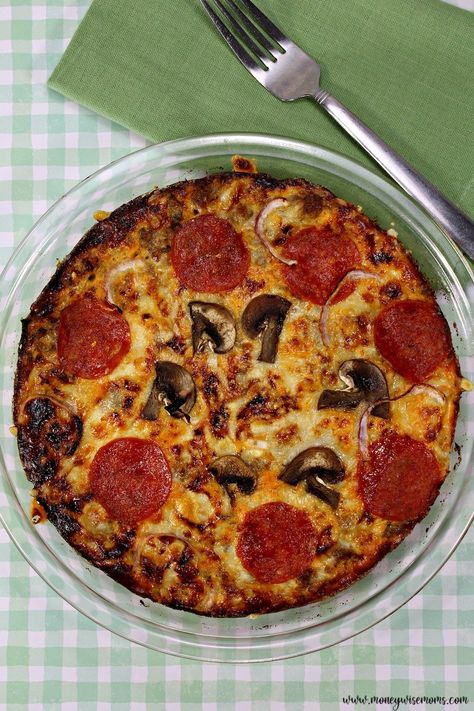 This easy pizza frittata recipe is great for dinner! It's a simple recipe that is flavorful, indulgent, and family friendly! Pizza Frittata Recipes, Pizza Frittata, Easy Frittata Recipe, Easy Frittata, Pizza Pinwheels, Wheat Pizza Dough, Wheat Pizza, Whole Wheat Pizza, Frittata Recipe