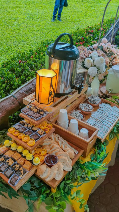 Food Station Set Up, Wedding Snack Table Ideas Receptions, Sangeet Food Stations, Breakfast Buffet Ideas Food Stations, Snack Corner Ideas, Wedding Ceremony Snacks, Indian Wedding Food Station, Pica Pica Food, Self Serve Bar Wedding