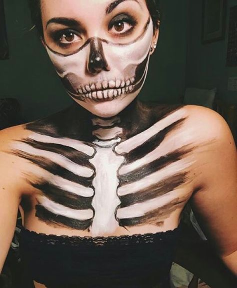 Skeleton Makeup Half Face, Pretty Skeleton Makeup, Skeleton Face Makeup, Halloween Skeleton Makeup, Skeleton Face Paint, Halloween Makeup Sugar Skull, Halloween Costumes Diy Couples, Sugar Skull Costume, Den Mrtvých