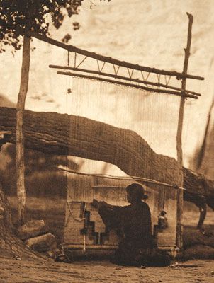 Navajo Weaver Navajo Weaver, Edward Curtis, Navajo Weaving, Navajo Nation, Native American Peoples, Native American History, Native American Culture, Native Art, Native American Art