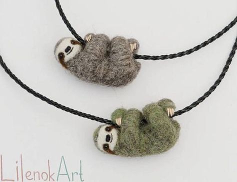 Felted Sloth, Sloth Necklace, Sloth Jewelry, Trending Crafts, Baby Mobil, Wool Dolls, Sloth Gift, Sloth Lovers, Baby Sloth