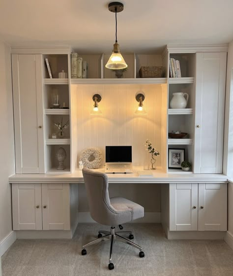 White Office Ideas, Study Room Interior, Built In Desk And Shelves, Home Office Built Ins, Office Built Ins, Minimalist Home Office, Office Playroom, Small Home Offices, Cozy Home Office