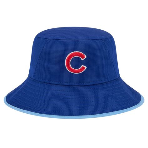 Create personal shade instantly with this Chicago Cubs Game Day bucket hat. Its solid design by New Era features the Chicago Cubs logo in raised embroidery on textured fabric. The brim provides 360-degree coverage to help keep you comfortable in warm weather. World Series Rings, Cubs Logo, Chicago Cubs Shirt, Cubs Hat, Club Fits, Go Cubs Go, Raised Embroidery, Game Logo, Chicago Cubs Logo