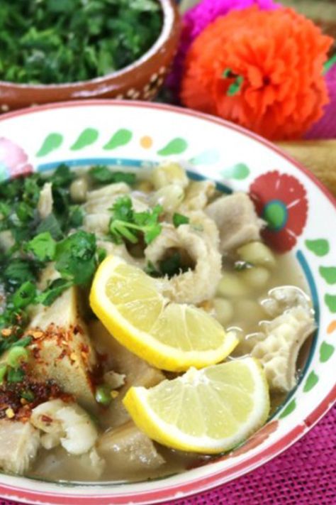 ¿Tienes frío? Warm up to a sabroso bowl of white menudo! White Menudo Recipe, Menudo Recipe Authentic, Honeycomb Tripe, Authentic Mexican Food Recipes, Menudo Recipe, Latin Dishes, Royal Prestige, Peruvian Dishes, Authentic Mexican Food