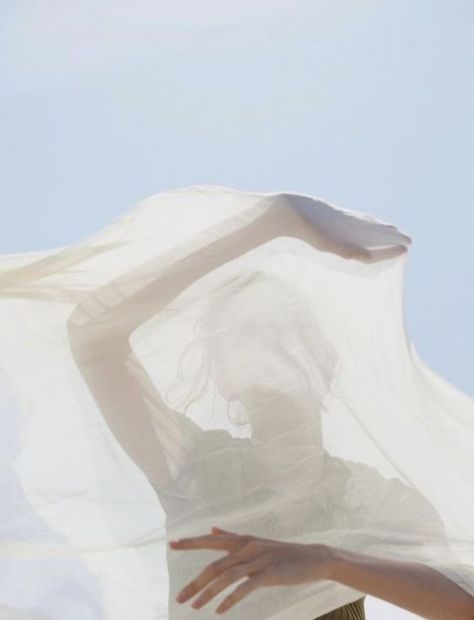 What Is Yoga, White Sheet, Blonde Model, In Your Face, Foto Art, Pamplona, 인물 사진, Photography Inspo, Divine Feminine