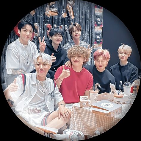 Circle Watch Face Wallpaper, Bts Wallpaper For Smart Watch, Bts Watch Face, Bts Watch Wallpaper, Smart Watch Wallpaper Aesthetic, Bts Square Photo Ot7, Wallpaper For Smart Watch, Bts Dp, Asian Tomboy