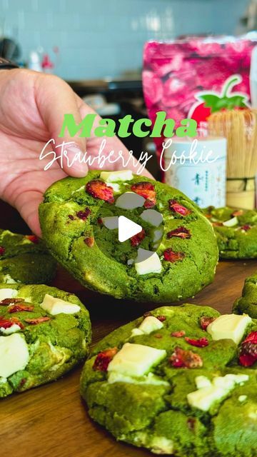 Frank Hu on Instagram: "MATCHA STRAWBERRY Cookie Recipe 🍵🍓  Recipe: (Makes 8 4oz cookies): - 8 tbsp unsalted butter (room temp) - 100g brown sugar - 100g sugar - 2g salt  - 1 tsp baking powder  - 1 tsp baking soda - 2 large eggs (cold) - 280g all purpose flour - 12g (2 tbsp) ceremonial matcha (my personal goto: @ippodoteausa see below for rec)  - 200g white chocolate (lindt or valrhonna)  - 20-24g freeze dried strawberries (+extra for garnish)  1. Cream the butter together with the sugar, brown sugar, and salt. Add eggs and mix. 2. Sift matcha into flour, baking powder, and baking soda.  3. Mix the dry ingredients into the rest of the batter till just combined (don’t overmix). 4. Add in the white chocolate and freeze dried strawberries. Form 4oz balls from the batter. I like to garnish t Strawberry Cookie Recipe, White Chocolat, Matcha Strawberry, Chocolate Lindt, Strawberry Cookie, Matcha Cookies, Ceremonial Matcha, White Chocolate Cookies, Strawberry Cookies