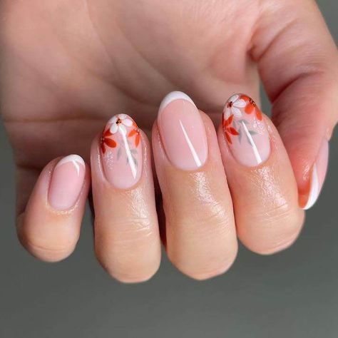 Megan Nails, Bridal Florals, Short Nail Art, Nails Floral, Nail Hacks, Cute Short Nails, Broken Nails, Cute Gel Nails, Short Nail